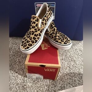 Leopard Vans